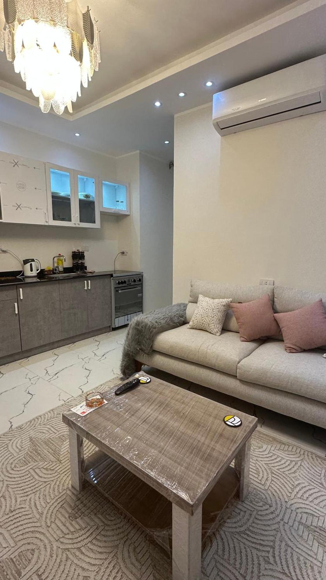 Hasnaa Apartment *